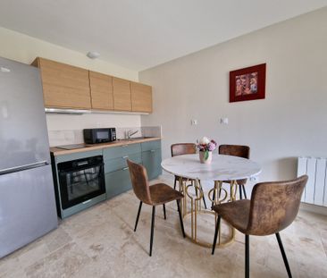 Location Appartement 3 pièces 61m² CAILLOUX SUR FONTAINES 69270 - Photo 1