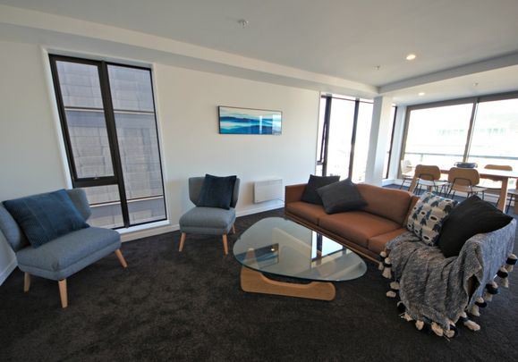Immaculately presented 3 bedroom apartment in Wellington's new Victoria St. Precinct - Photo 1