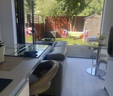 Small double room in beautiful Earlsfield victorian maisonette shar... - Photo 4