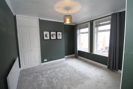 3 bedroom terraced house to rent - Photo 3