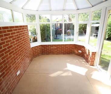 4 bedroom terraced house to rent - Photo 5