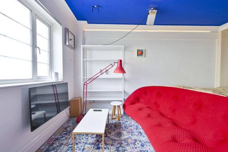 Studio to rent - Photo 2