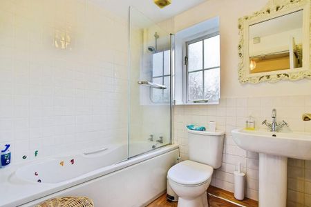 3 bedroom semi-detached house to rent - Photo 5