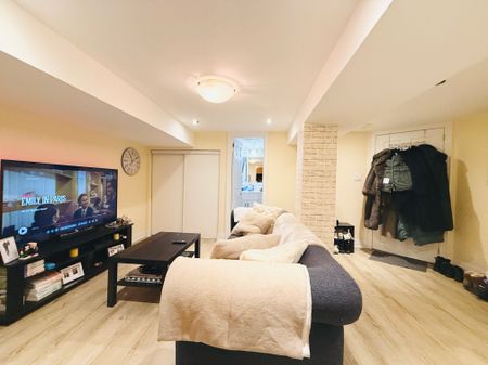 For Lease - 48 Keystone Avenue Unit# Lower, Toronto, Ontario - Photo 3