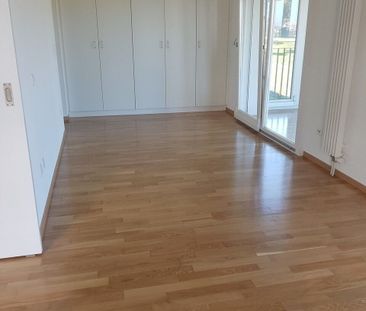 2.5 room apartment on the 5th floor - Photo 3