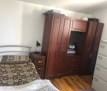 Room in a Shared House, Monteagle Avenue, IG11 - Photo 2