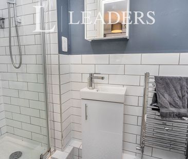 4 bedroom house to rent Elwood Close, RH15 - Photo 6