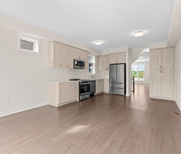 For Lease - 2600 Castlegate Crossing Unit# 84, Pickering, Ontario - Photo 3