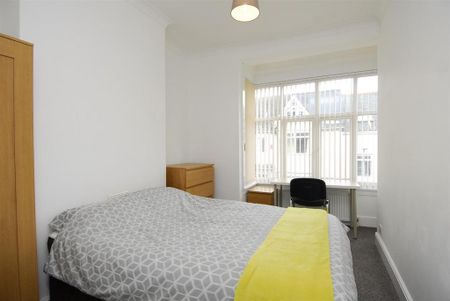 5 bedroom house to rent - Photo 2