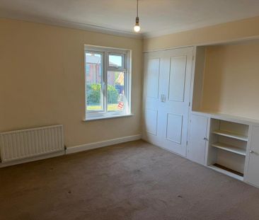 2 bedroom end of terrace house to rent - Photo 5