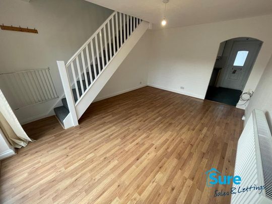 2 bedroom terraced house to rent - Photo 1