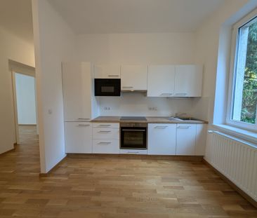 UNBEFRISTETER ERSTBEZUG: 2-Zimmer Altbau-Wohnung im Erdgeschoß in 1... - Photo 6