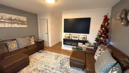 4 bedroom house to rent - Photo 2