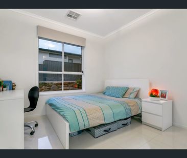 4 Bedroom Home with Spectacular Views. - Photo 6