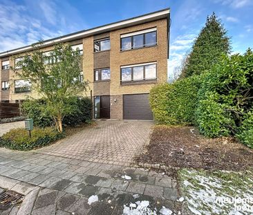 Halfopen gezinswoning met garage en tuin - Foto 5