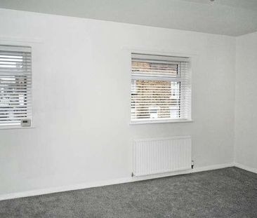 Belmont Terrace, Shipley, West Yorkshire, BD18 - Photo 5