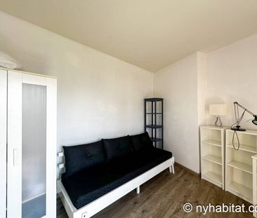 Logement à Paris, Location meublée - T3 - Place de Wagram - Ternes ... - Photo 4