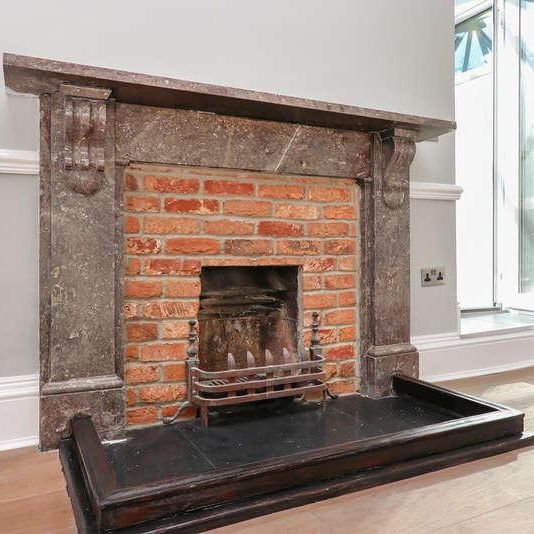 The Farm House, Matlock, DE4 - Photo 1