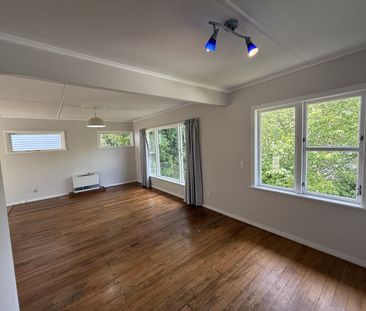 136 Broderick Street, Johnsonville - Photo 1