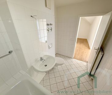 ** Zentrum-Süd: 2-Zimmer-Whg. mit Dachterrasse und Wannenbad ** - Photo 2