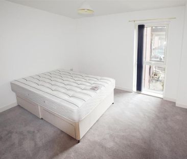 2 bedroom flat to rent - Photo 6