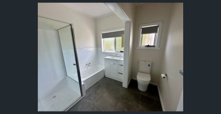 IN THE HEART OF MORWELL - Photo 4