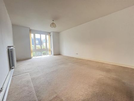 2 bedroom retirement property to rent - Photo 3