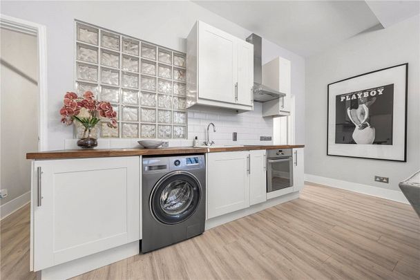 Water Lane House, 5 Water Lane, Richmond, Surrey, TW9 - Photo 1