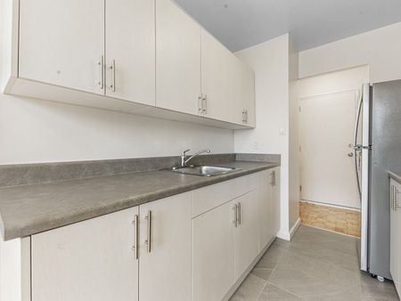 For Lease - 4 Hill Heights Road Unit# 306, Toronto, Ontario - Photo 5