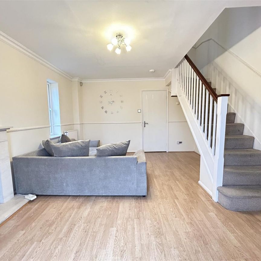 2 Bedroom House To Let - Photo 1