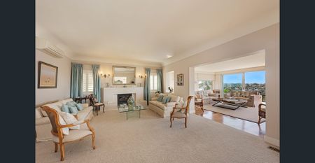 Magnificent Panoramic Middle Harbour Views - Photo 2