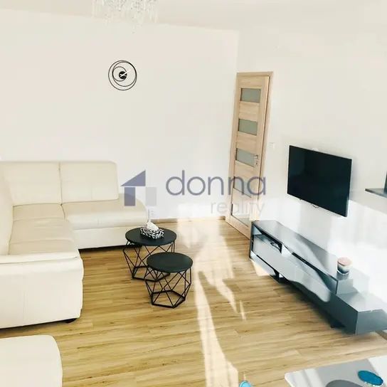 Pronájem bytu 3+kk/L, 74 m - Fotografie 1