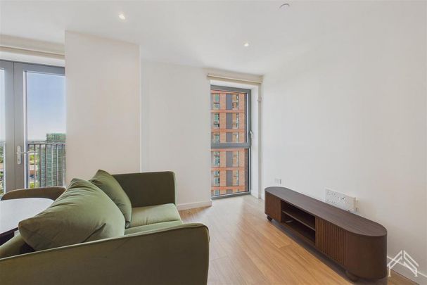Studio to rent - Photo 1