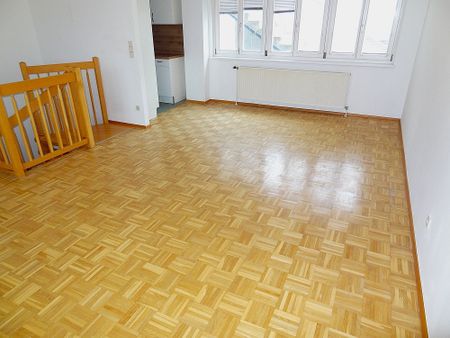 Gemütliche Wohnung im Maisonette-Stil mit großem Wohn-, Esszimmer …! - Photo 2