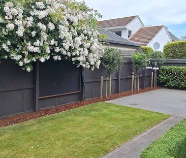 Delightful 2BR Avonhead Home w/ Garden - Photo 3