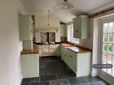 3 bedroom detached house to rent - Photo 5