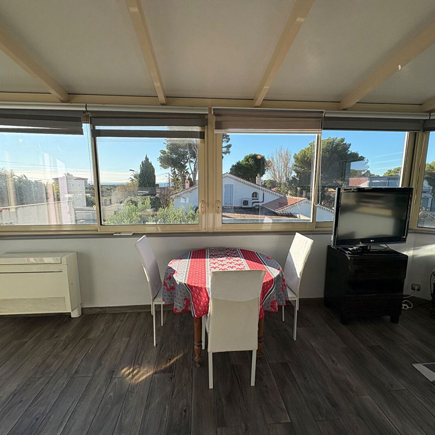 Appartement meublé T2 haut de Villa vue mer d'environ 45 m2 à louer à Carry-le-Rouet, - Photo 1