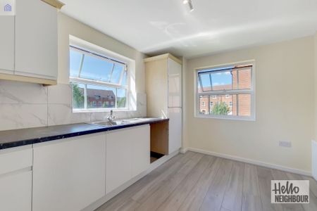 White Lodge Close - Photo 5