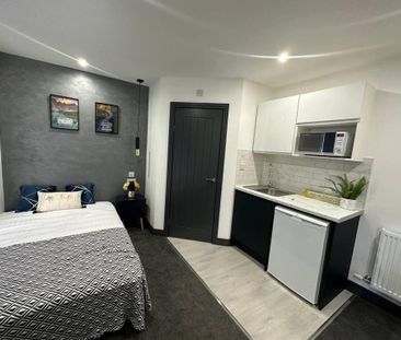 5 bedroom terraced house to rent - Photo 3