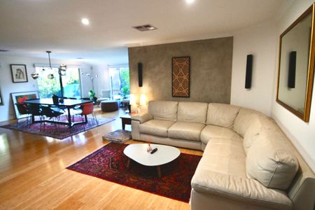 Amazing Home You Don't Want to Miss - Photo 2