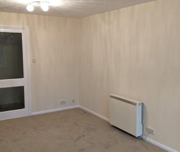 2 bed flat to rent in Pavilion Way, Edgware, HA8 - Photo 6