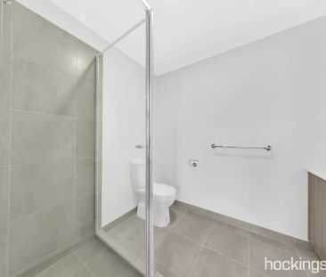 Brand New Townhouse in Prime South Morang Location – Walk to Middle... - Photo 4