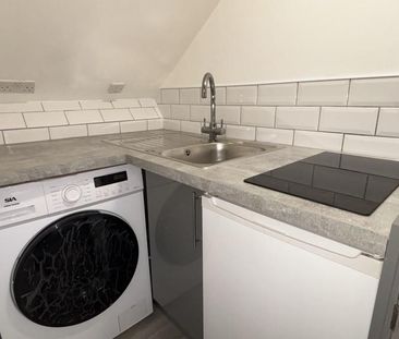 Studio to rent - Photo 3