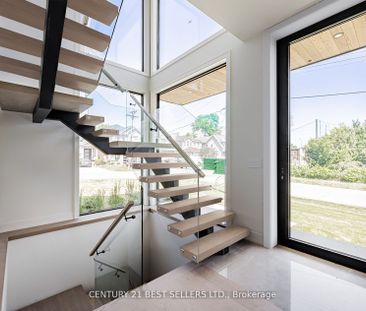 For Lease - 739 Ebony Avenue, Mississauga, Ontario - Photo 2