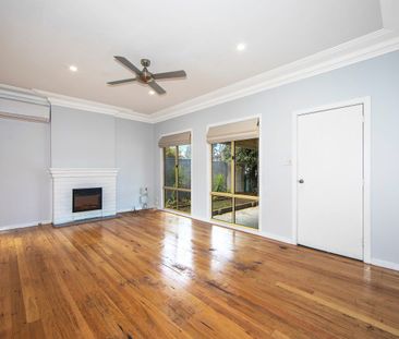 ULTRA CONVENIENT LOCATION - Photo 3