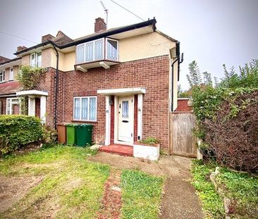 Sandringham Drive, Ashford, TW15 3JQ - Photo 1