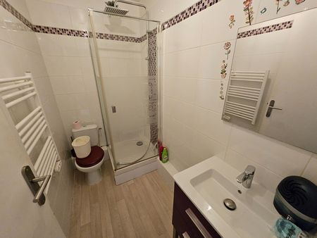 Location Appartement 3 pièces 55m² - Photo 2