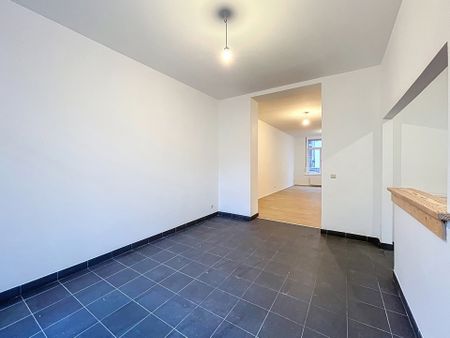 Appartement te huur - Foto 2