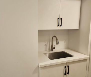 For Lease - 45 CLYTHE CREEK Drive Unit# Basement, Guelph, Ontario - Photo 6