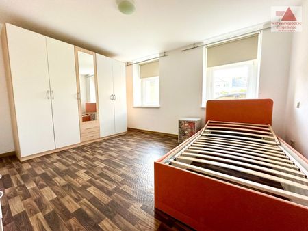 Behinderten-/Altersgerechte Wohnung - Fußbodenheizung - ebenerdige Dusche - komplett möbliert - Thum - Photo 2